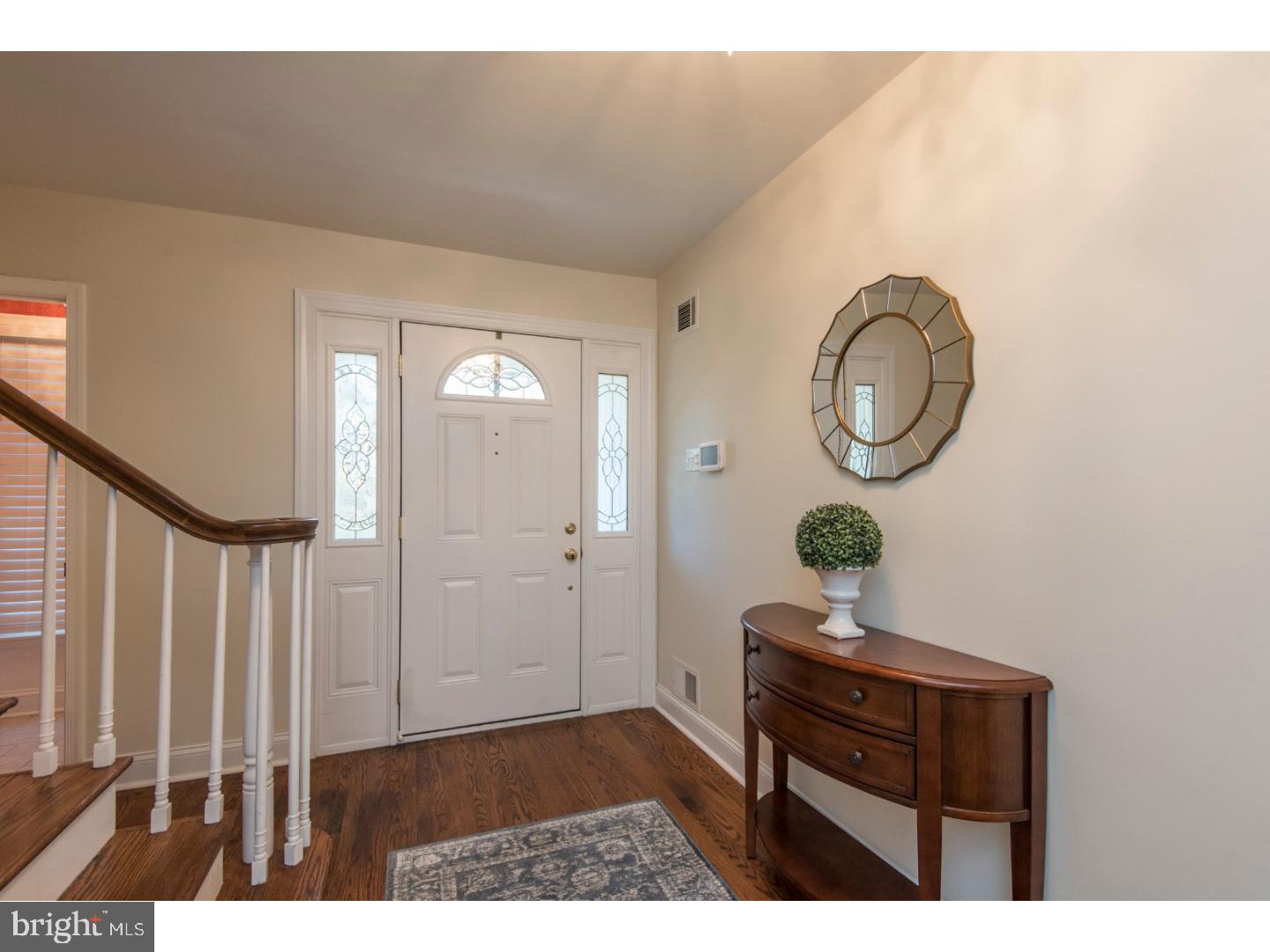 8 Rebel Road Wayne, PA 19087 - Photo 3 of 25 Foyer