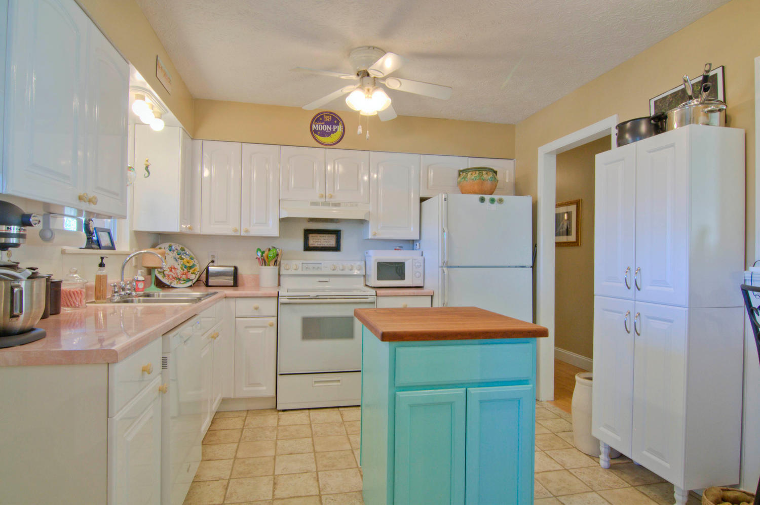 501 Cooper Road Strawberry Plains, TN 37871 - Photo 13 of 34 501 Cooper Rd Strawberry-large-013-15-Ki