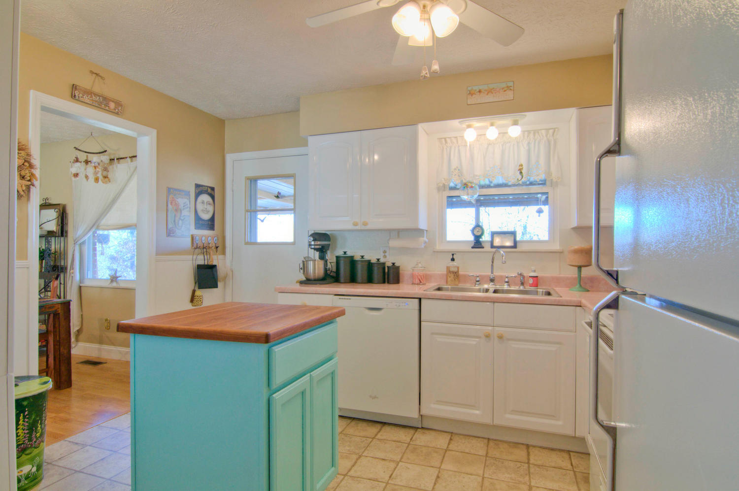 501 Cooper Road Strawberry Plains, TN 37871 - Photo 14 of 34 501 Cooper Rd Strawberry-large-014-20-Ki