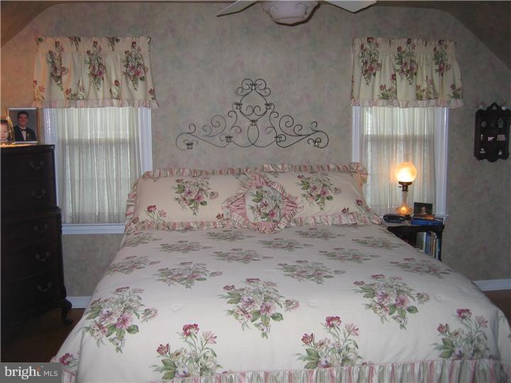 2547 Hallowell Road Huntingdon Valley, PA 19006 - Photo 15 of 25 Bedroom