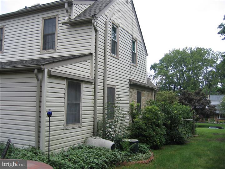 2547 Hallowell Road Huntingdon Valley, PA 19006 - Photo 21 of 25 Exterior Side