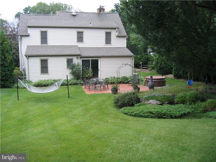 2547 Hallowell Road Huntingdon Valley, PA 19006 - Photo 24 of 25 Exterior Back