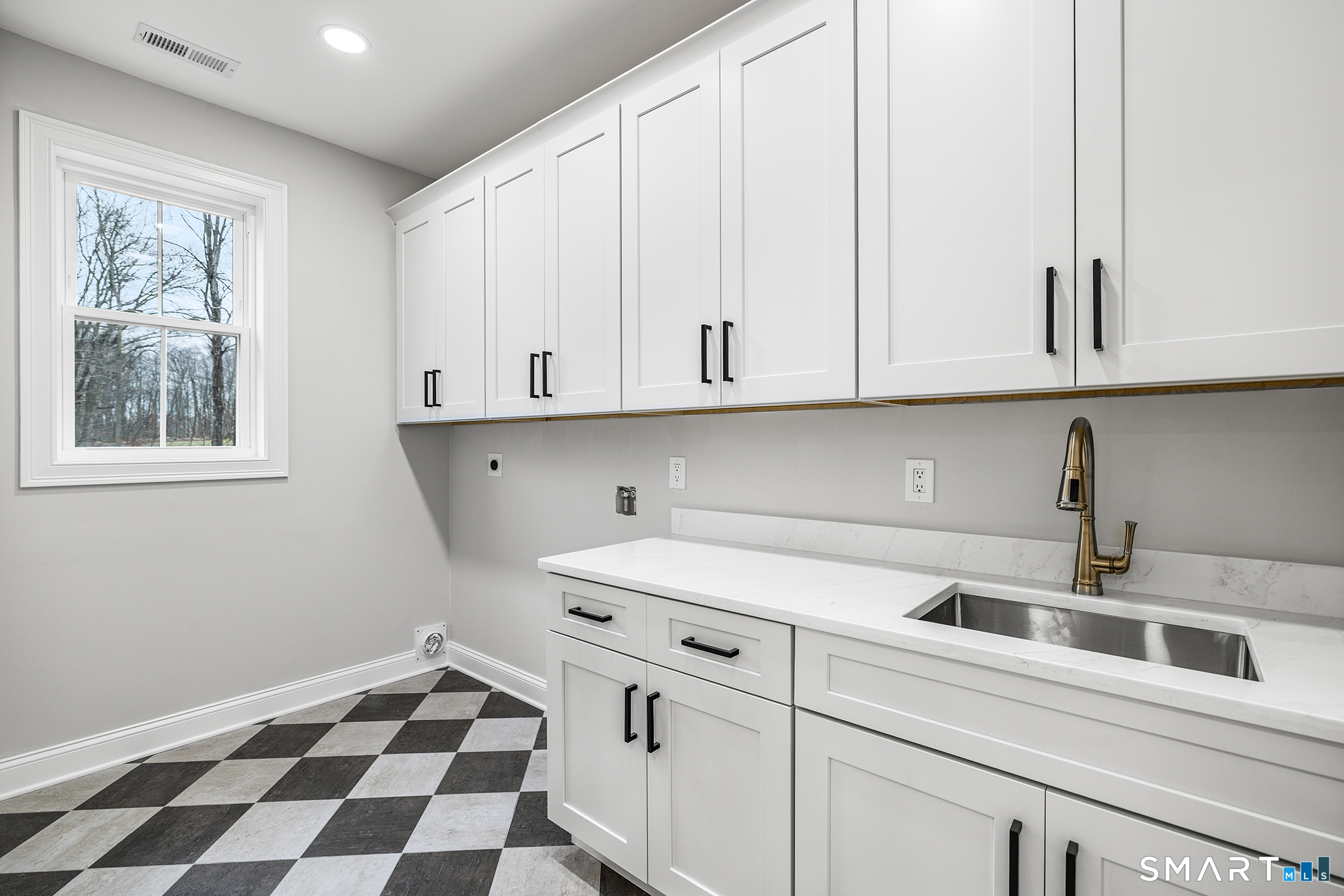 90 Meshomasic Trail Portland, CT 06480 - Photo 24 of 40