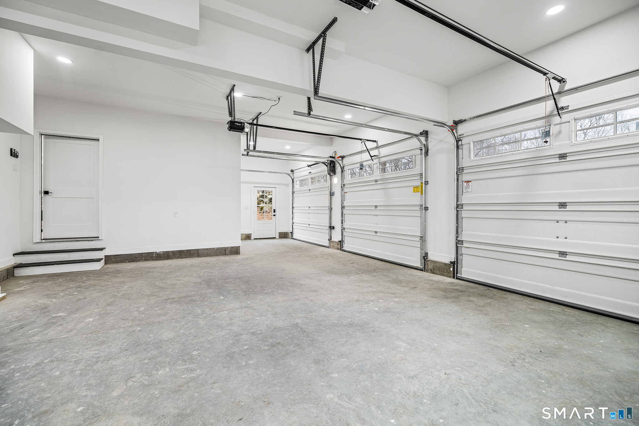 90 Meshomasic Trail Portland, CT 06480 - Photo 38 of 40