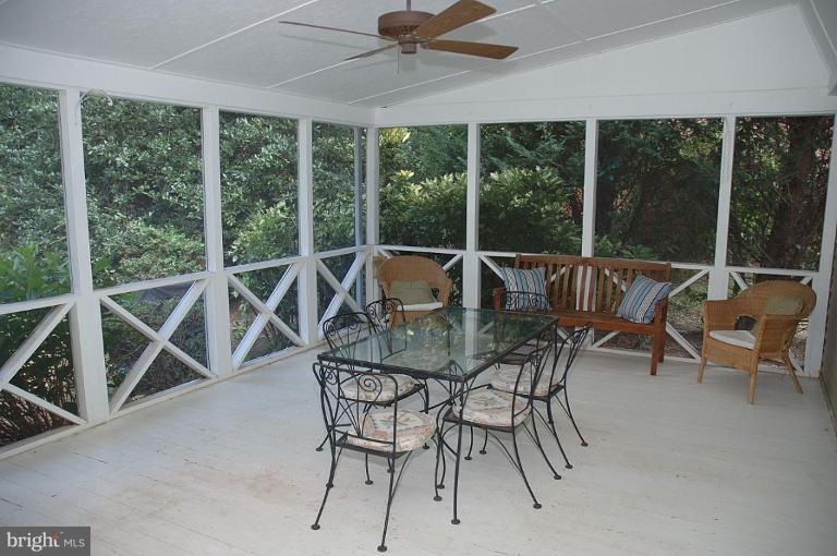 11926 Riders Lane Reston, VA 20191 - Photo 2 of 26 Beautiful views from the Screened in Porch