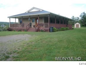 FRONT OF HOME FROM DRIVEWAY