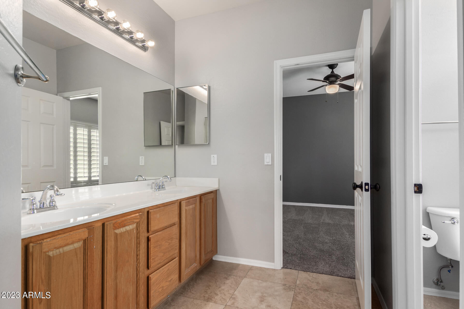 3160 East Desert Willow Road Phoenix, AZ 85048 - Photo 44 of 77 Jack & Jill between Beds 2 & 3