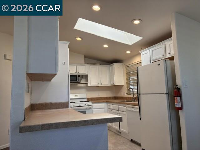 271 Carob Way Pacheco, CA 94553 - Photo 4 of 16