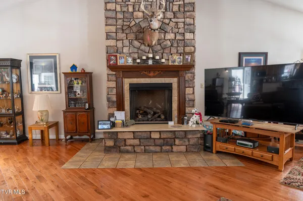 $724,900 | 5380 Laurel Fork Road, Rocky Gap, VA 24366