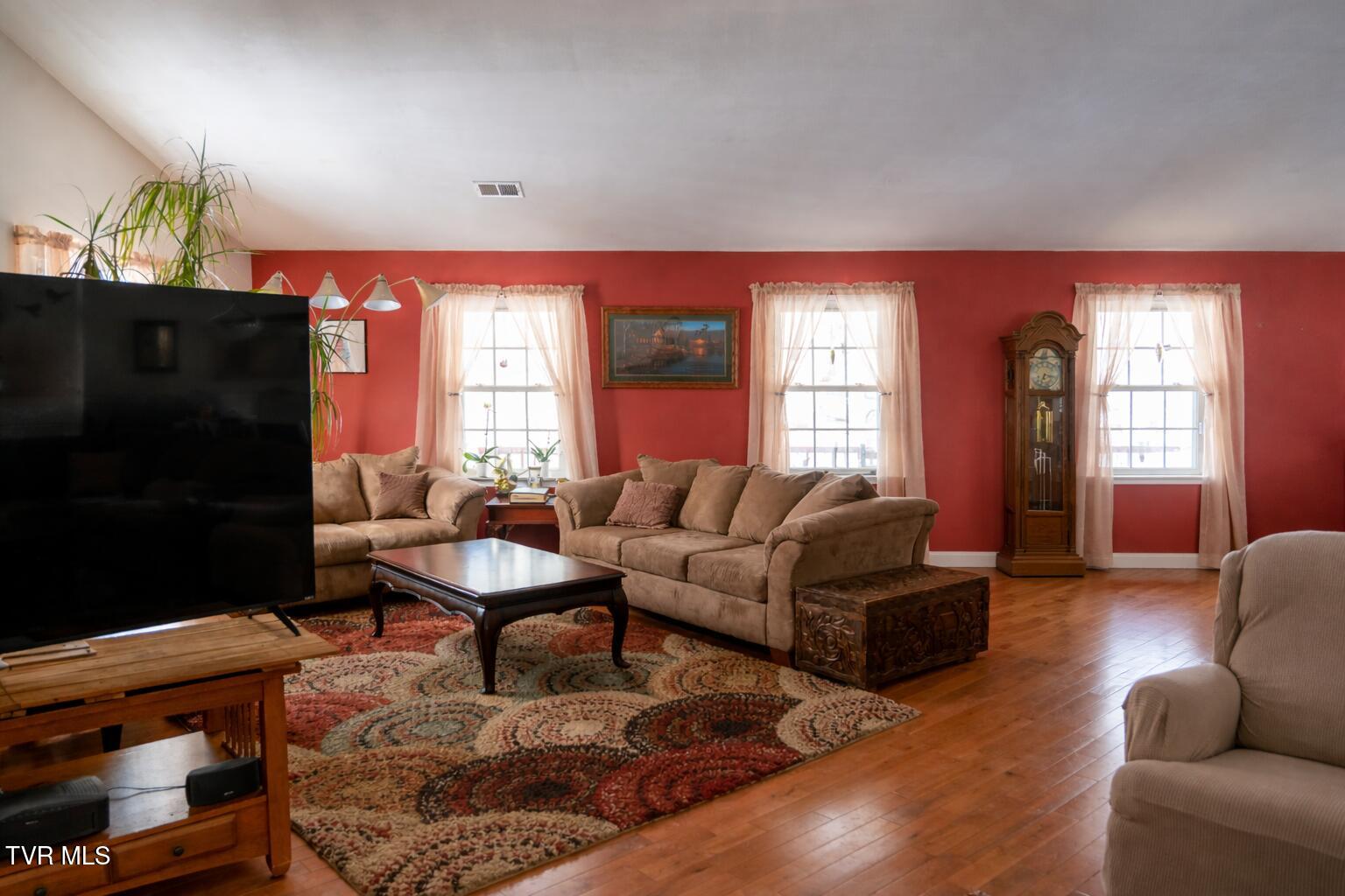 5380 Laurel Fork Road Rocky Gap, VA 24366 - Photo 10 of 53 Spacious living room with vintage charm