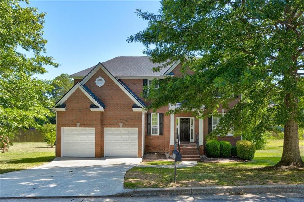 2689 Lakeside Dr Southwest  