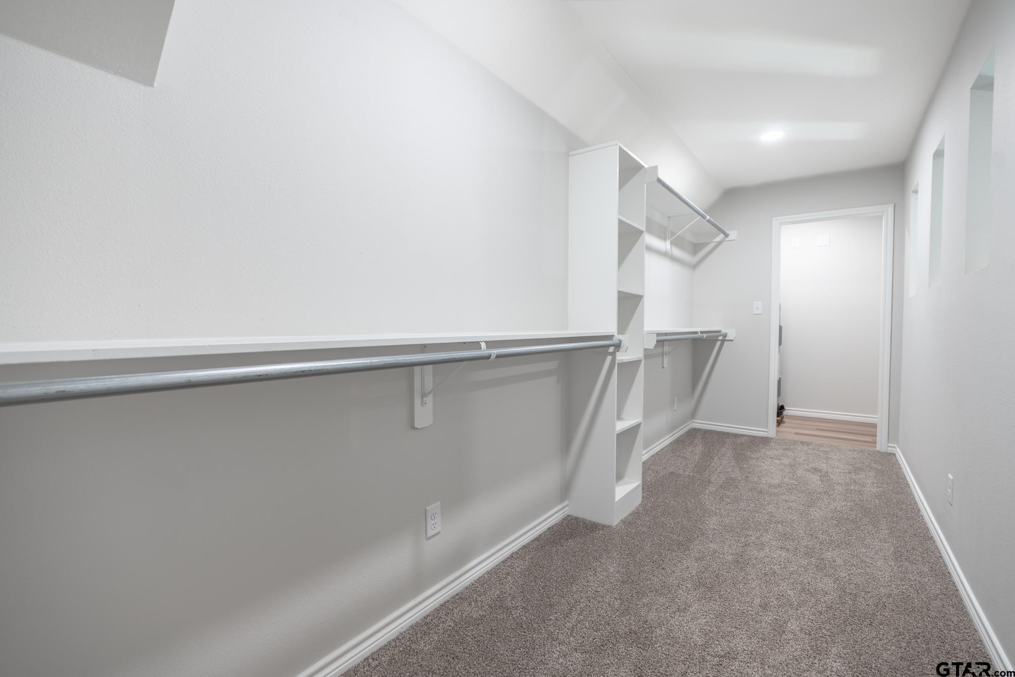 233 Harrison Street Longview, TX 75601 - Photo 32 of 44 a view of an empty room