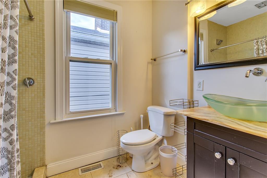 705 Filbert Street Pittsburgh, PA 15232 - Photo 22 of 25 Second bathroom.