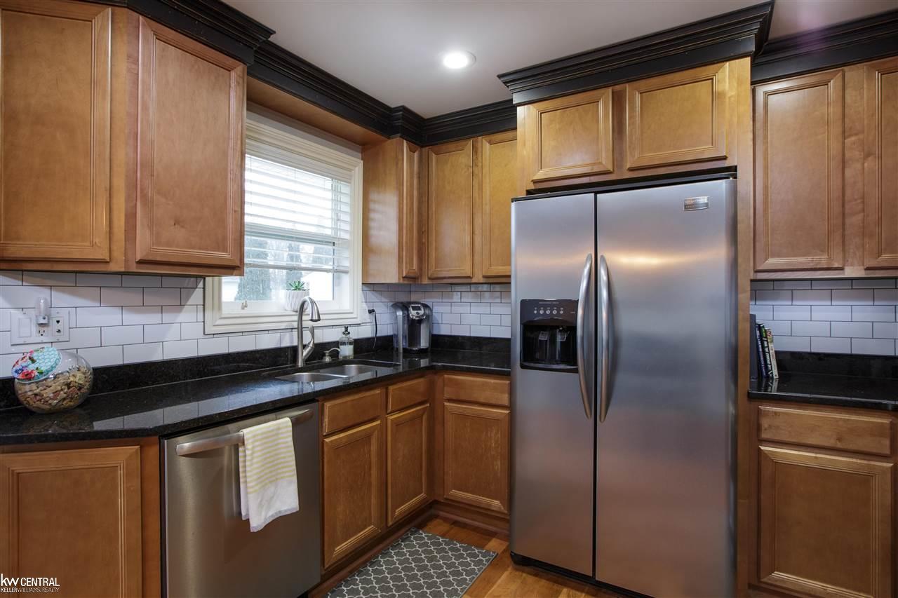 3120 Longview Avenue Rochester Hills, MI 48307 - Photo 11 of 35