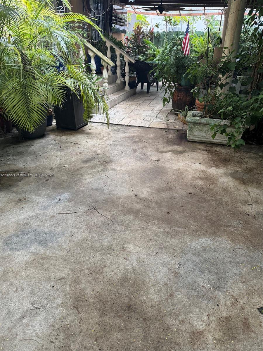 901 Southwest 19th Avenue Miami, FL 33135 - Photo 4 of 60 a view of outdoor space and yard