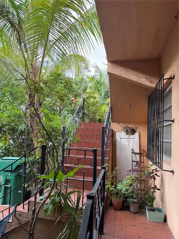 $1,100,000 | 901 Southwest 19th Avenue, Miami, FL 33135