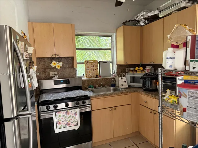 $1,100,000 | 901 Southwest 19th Avenue, Miami, FL 33135