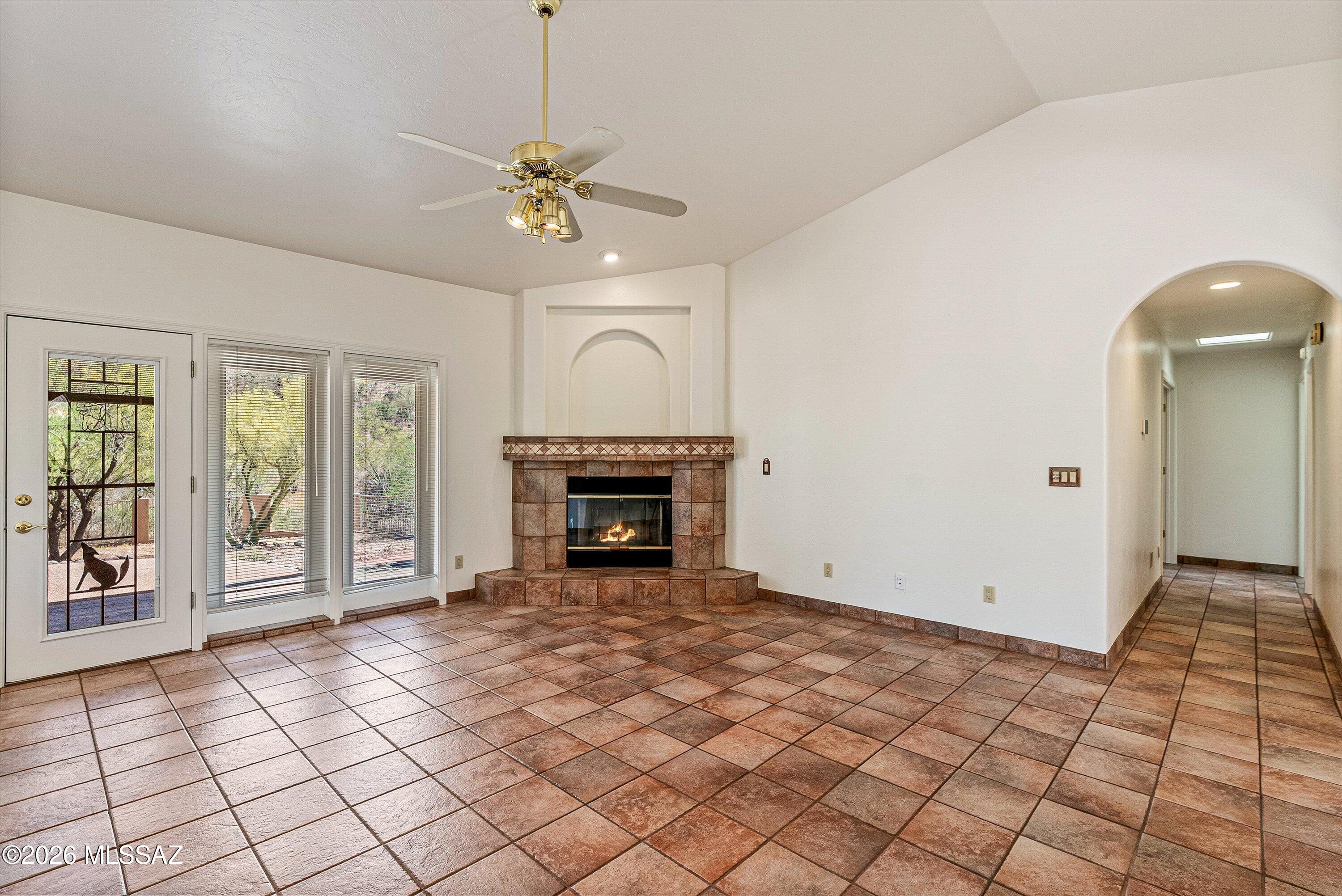 6340 North Valley View Road Tucson, AZ 85718 - Photo 14 of 44 Family Room with Fireplace