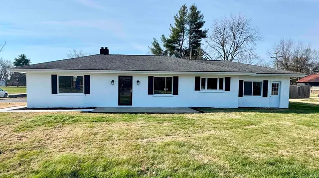 $279,000 | 775 South Maple Street, Orleans, IN 47452