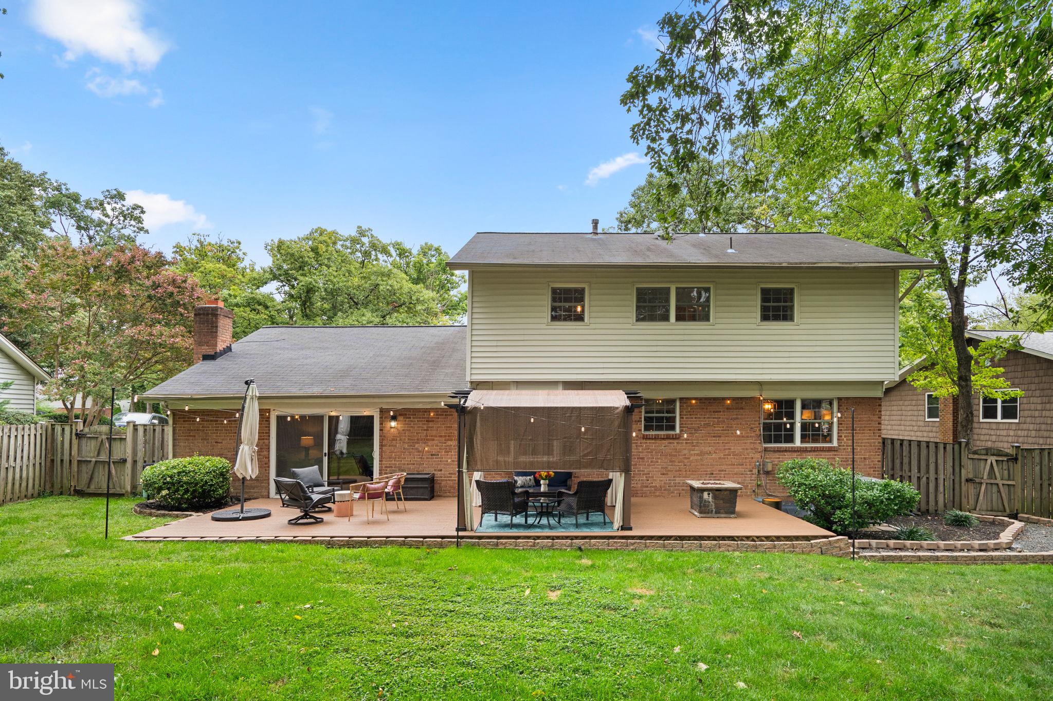 6106 Roxbury Avenue Springfield, VA 22152 - Photo 41 of 50 Warm and inviting, fully fenced backyard