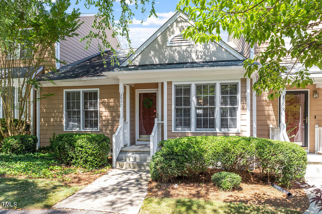3907 Rim Court Raleigh, NC 27616 - Photo 3 of 30 3907 Rim Court_03