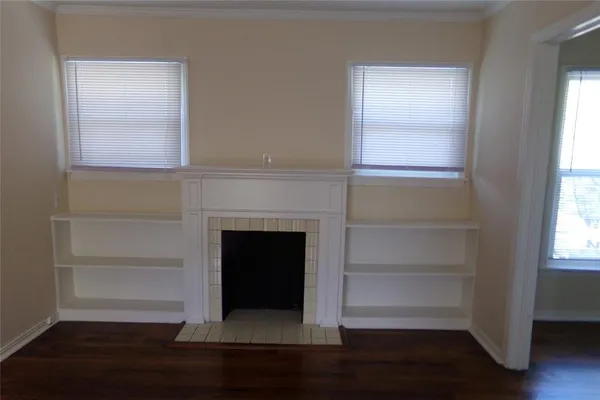 $1,125 | 2007 Tremont Avenue, Unit C, Fort Worth, TX 76107