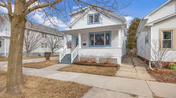 1631 North 10th Street, Sheboygan, WI 53081