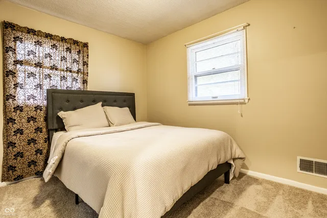 $170,000 | 3040 West 76th Street, Indianapolis, IN 46268