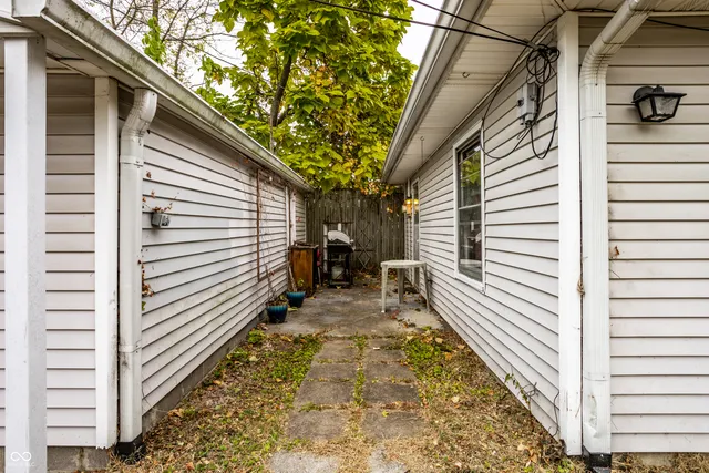 $170,000 | 3040 West 76th Street, Indianapolis, IN 46268