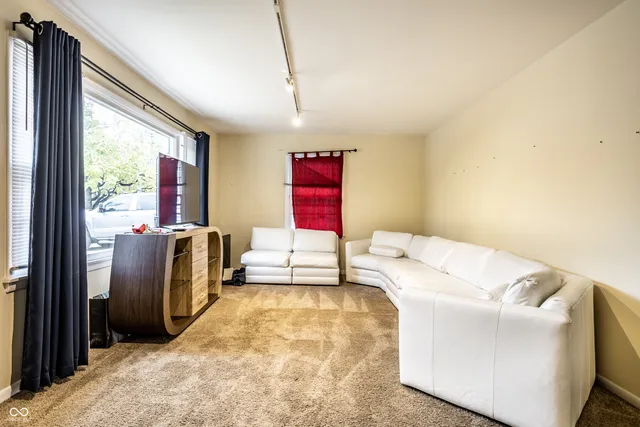 $170,000 | 3040 West 76th Street, Indianapolis, IN 46268