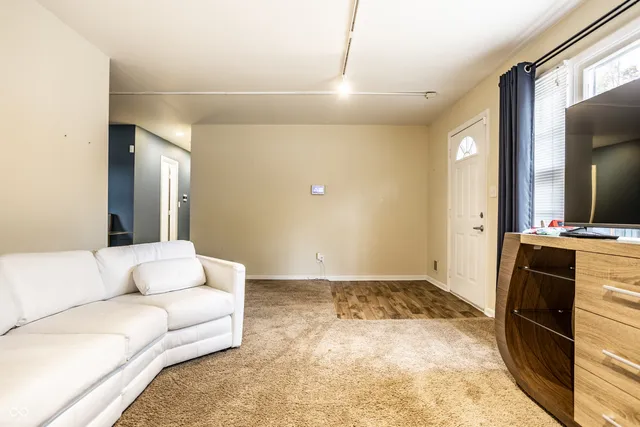 $170,000 | 3040 West 76th Street, Indianapolis, IN 46268