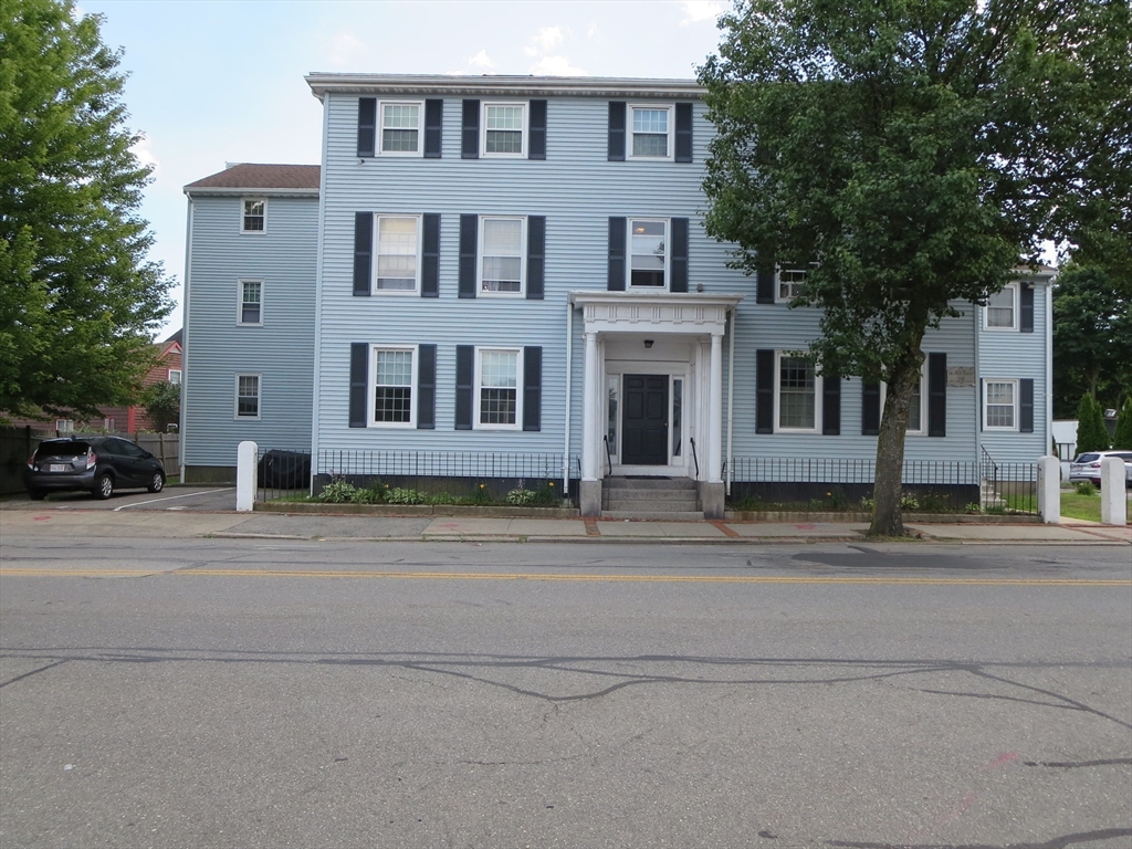 75 Cabot Street, Unit 13 Beverly, MA 01915 - Photo 3 of 19