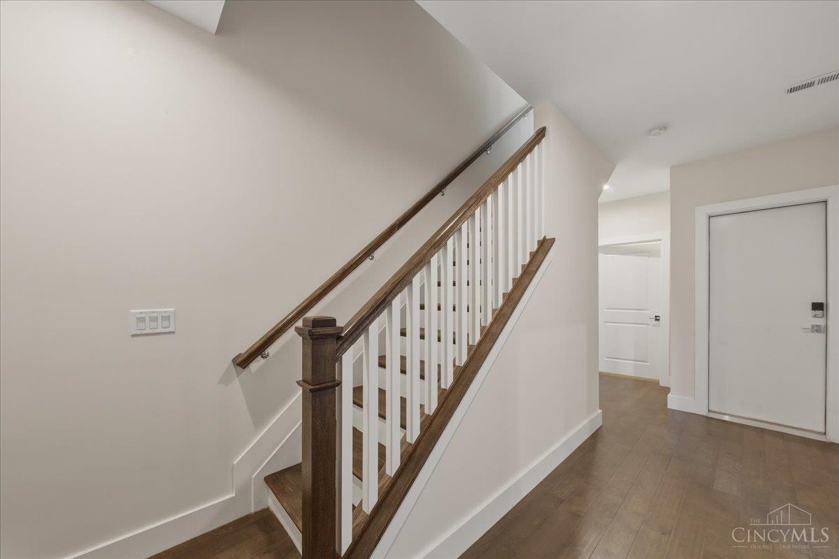 3912 Edwards Road Cincinnati, OH 45209 - Photo 6 of 70