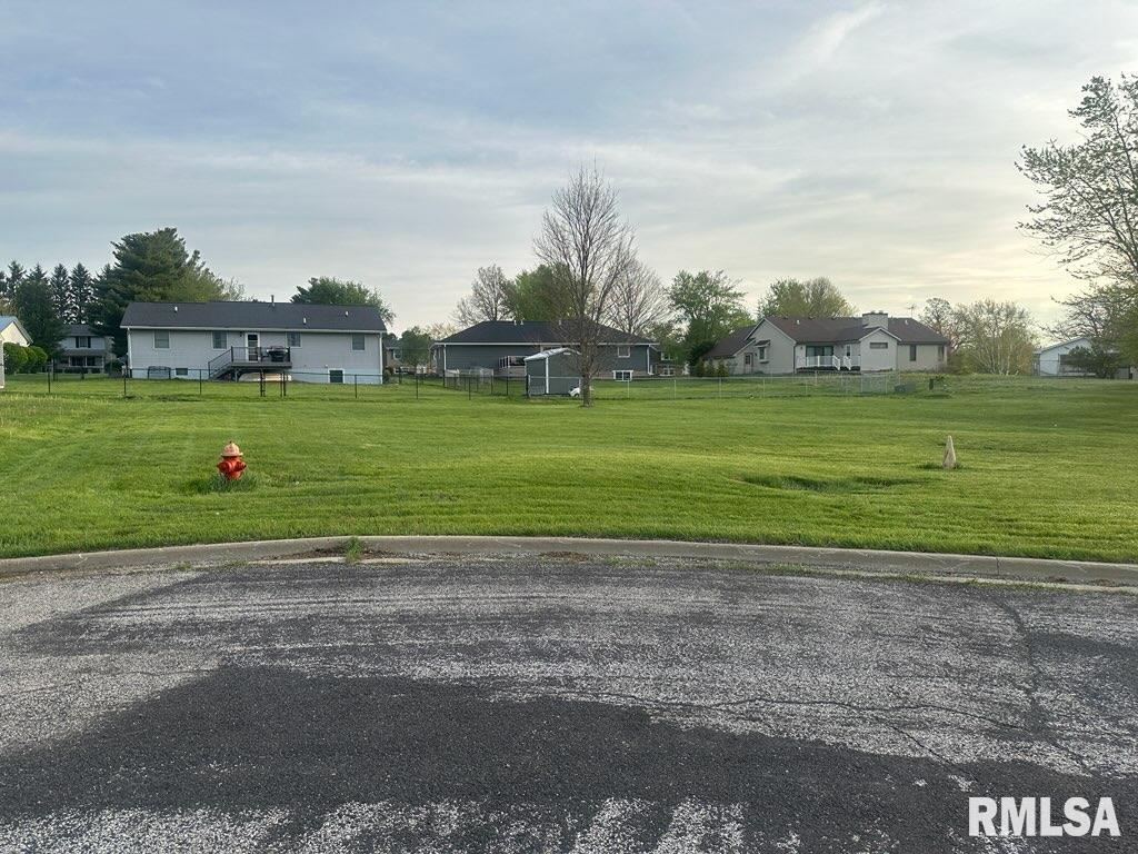 2014 Danielle Circle Eureka, IL 61530 - Photo 1 of 3