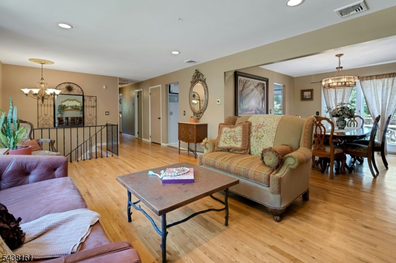 50 Crestwood Road Rockaway, NJ 07866 - Photo 8 of 37
