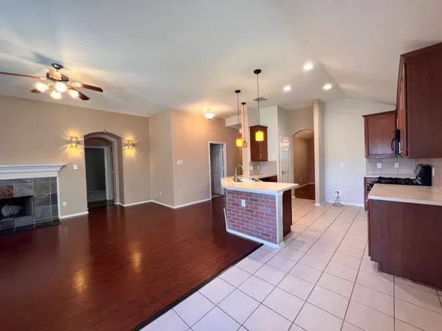 $2,185 | 25826 Chapman Falls Drive, Richmond, TX 77406