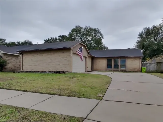 $1,709 | 7206 Sonnet Glen Lane, Houston, TX 77095