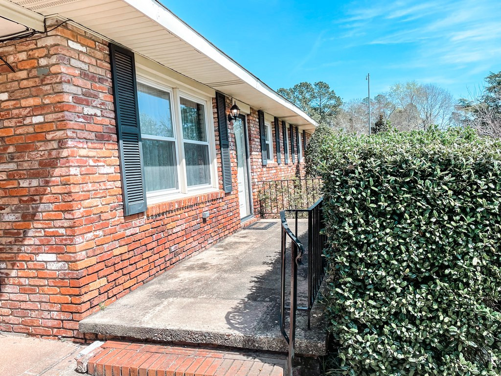 2157 Silverdale Road Augusta, GA 30906 - Photo 2 of 24
