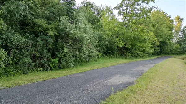 $300,000 | 4360 South Beal Drive, Kent, OH 44240