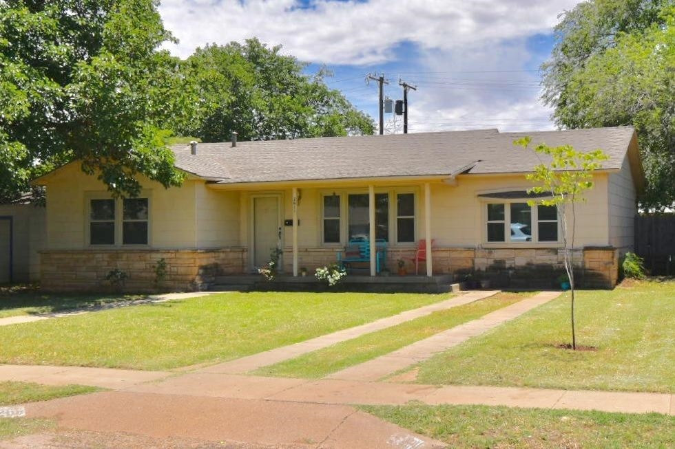 2611 44th Street Lubbock, TX 79413 - Photo 1 of 13 Photo 1