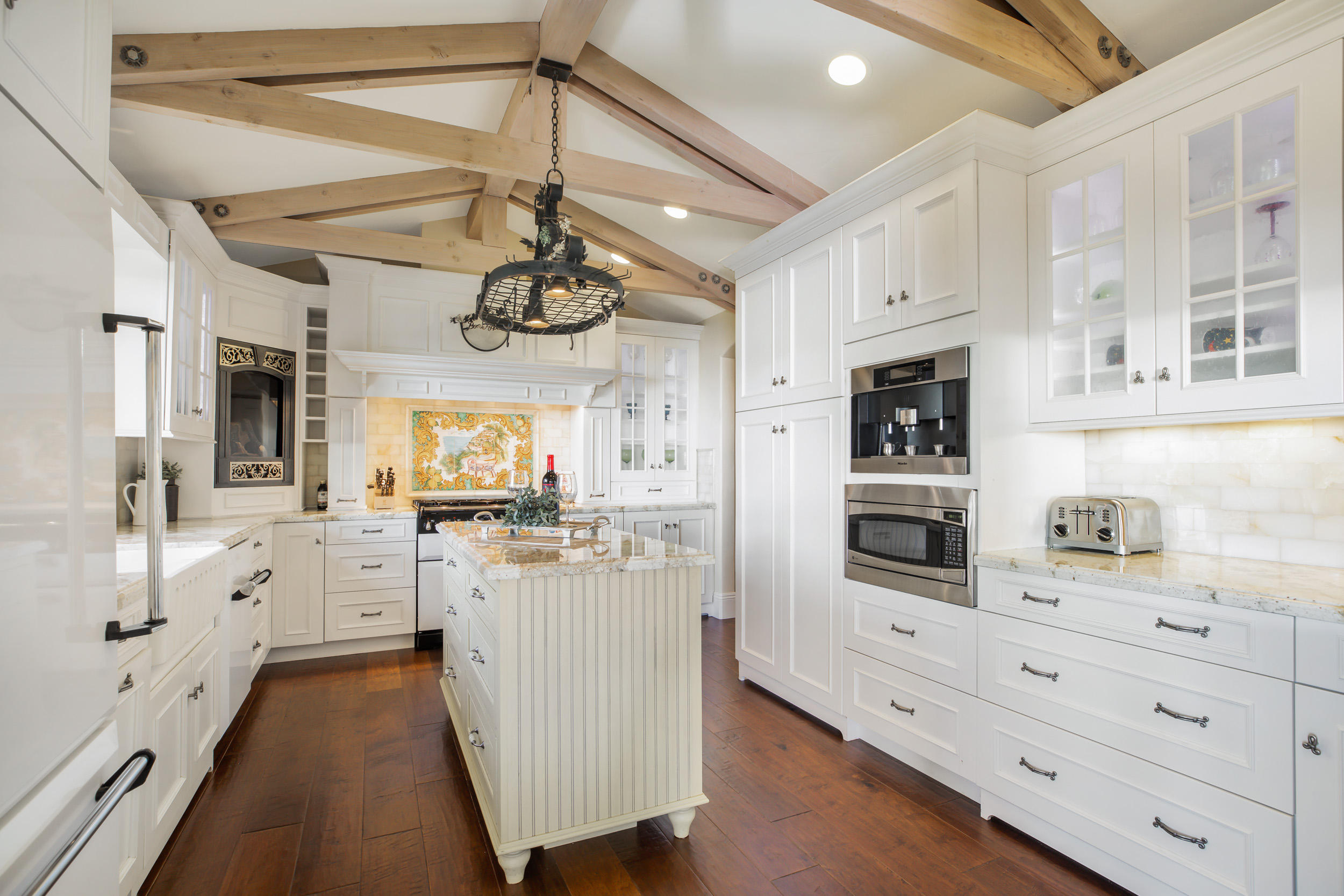 1603 Oramas Road Santa Barbara, CA 93103 - Photo 11 of 23 Beautifully Updated Kitchen