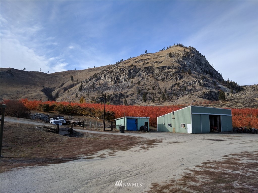 231 Apple Acres Road Chelan, WA 98816 - Photo 3 of 21
