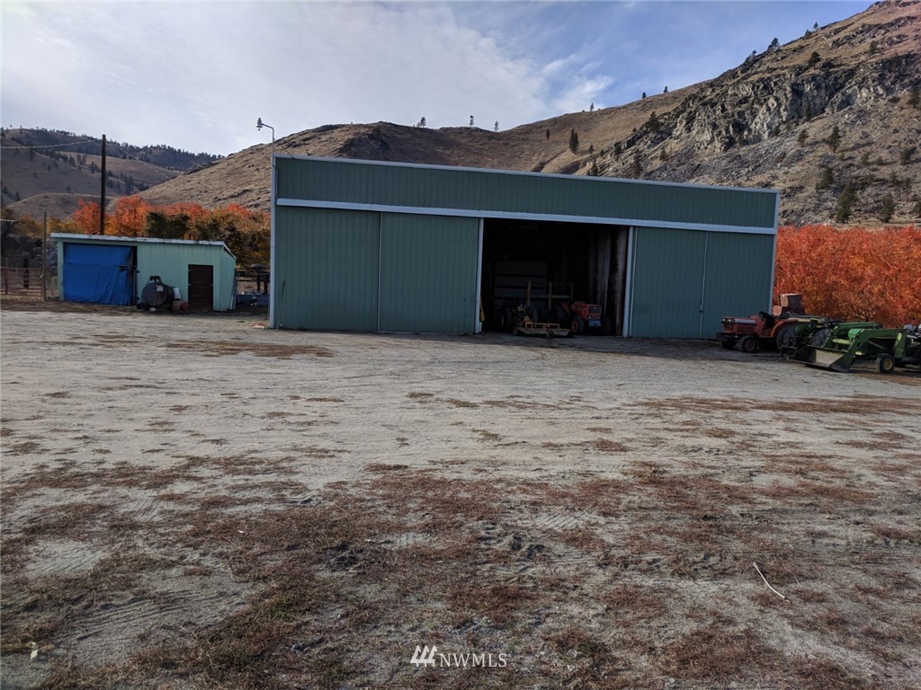 231 Apple Acres Road Chelan, WA 98816 - Photo 4 of 21