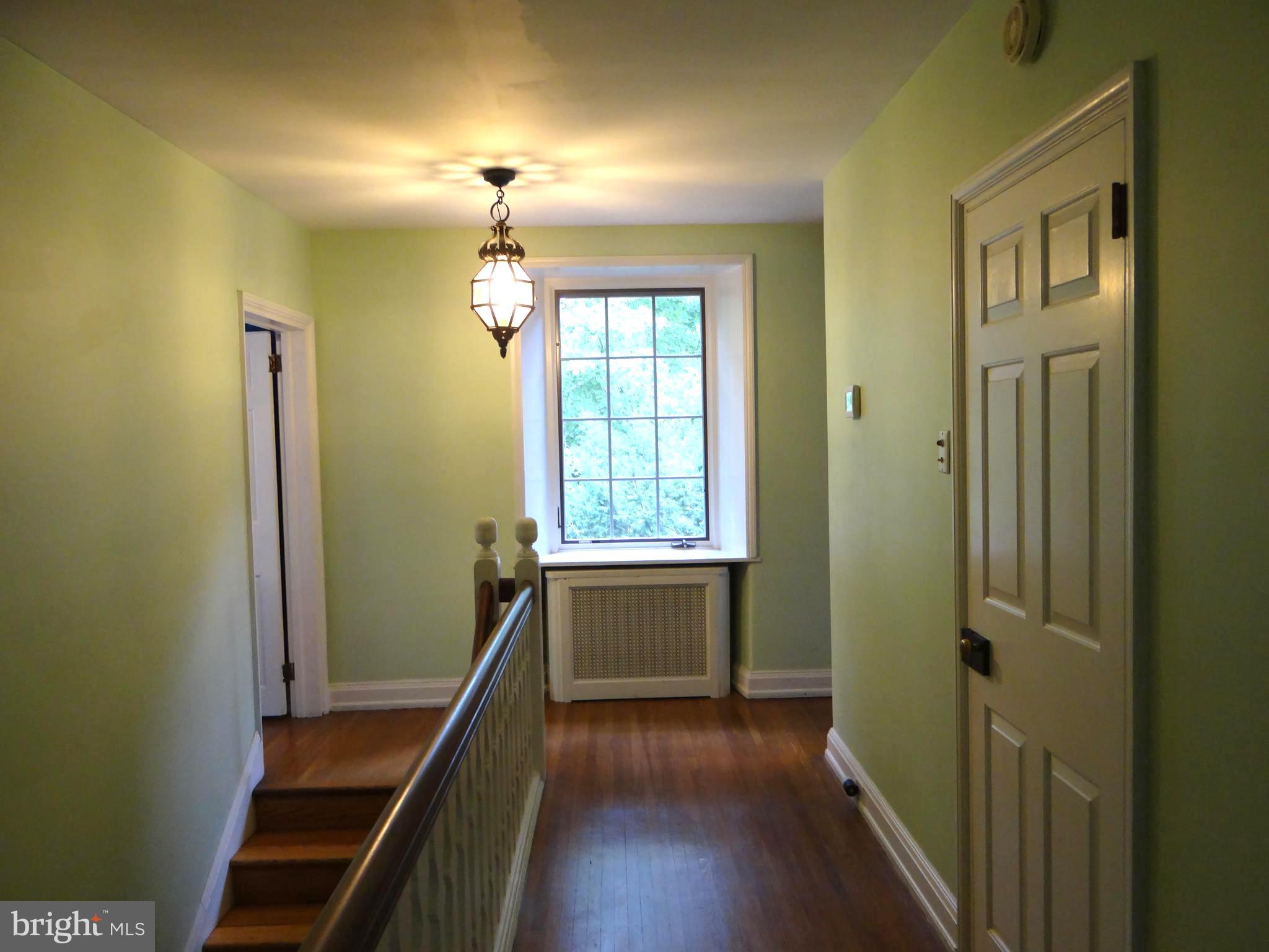 845 Dale Road Jenkintown, PA 19046 - Photo 39 of 53 Second Floor Hallway