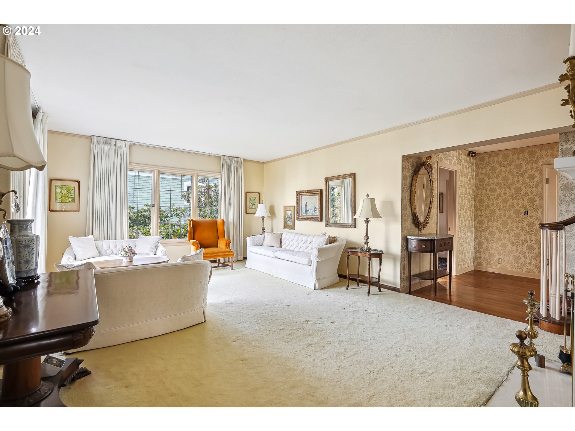 1628 Southwest College Street Portland, OR 97201 - Photo 2 of 25 a living room with furniture and a flat screen tv