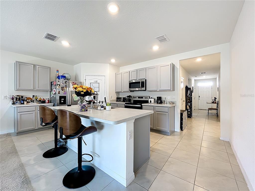 1828 Henin Circle Tavares, FL 32778 - Photo 12 of 53