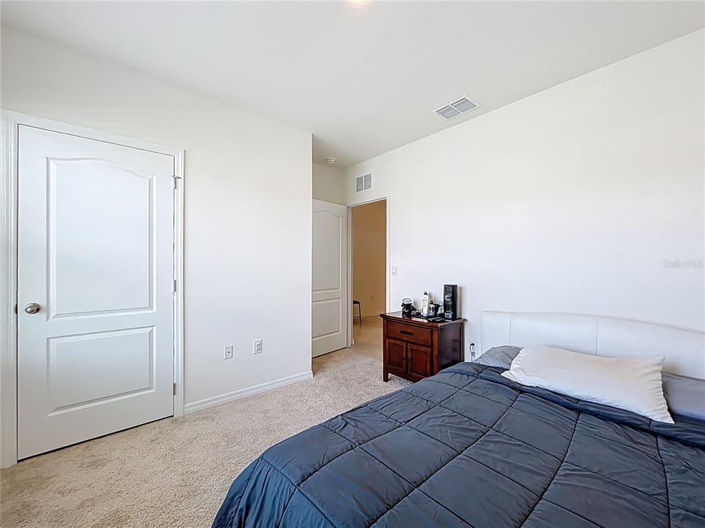 1828 Henin Circle Tavares, FL 32778 - Photo 19 of 53