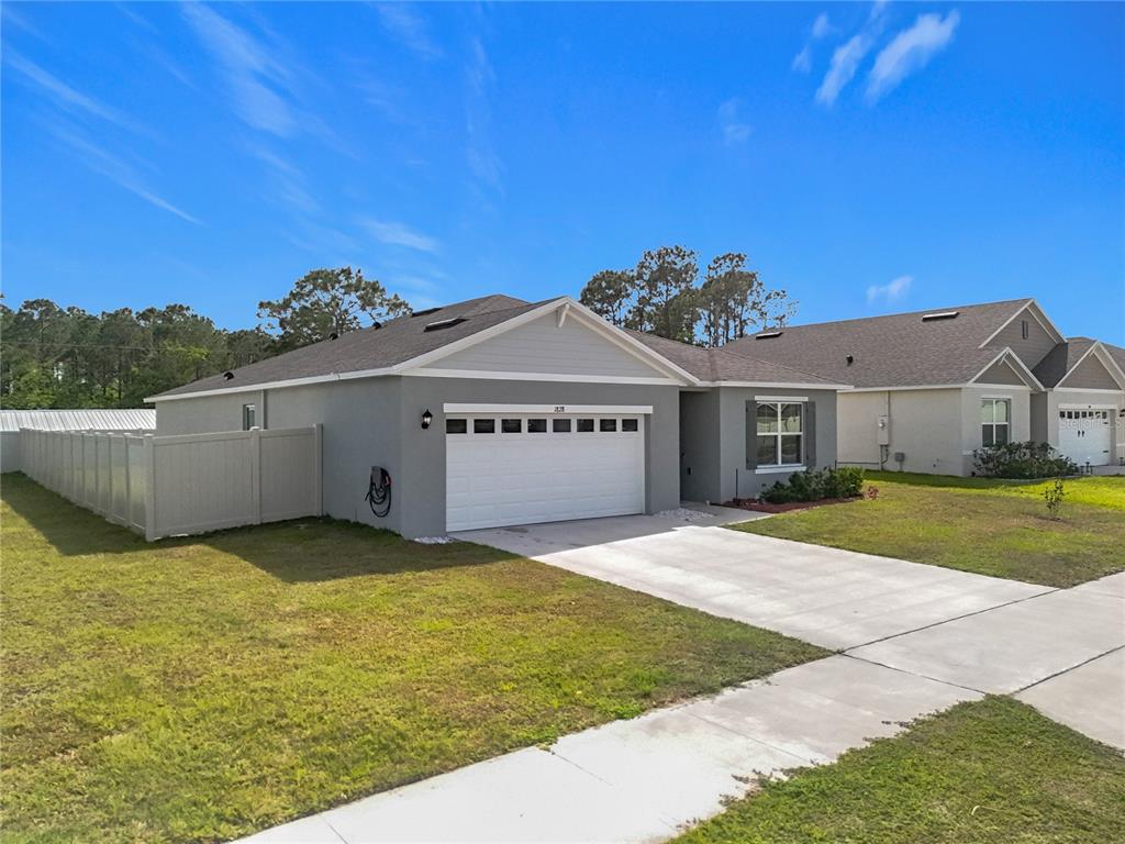 1828 Henin Circle Tavares, FL 32778 - Photo 2 of 53