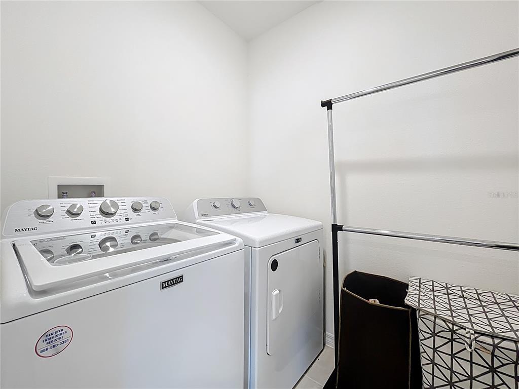 1828 Henin Circle Tavares, FL 32778 - Photo 34 of 53