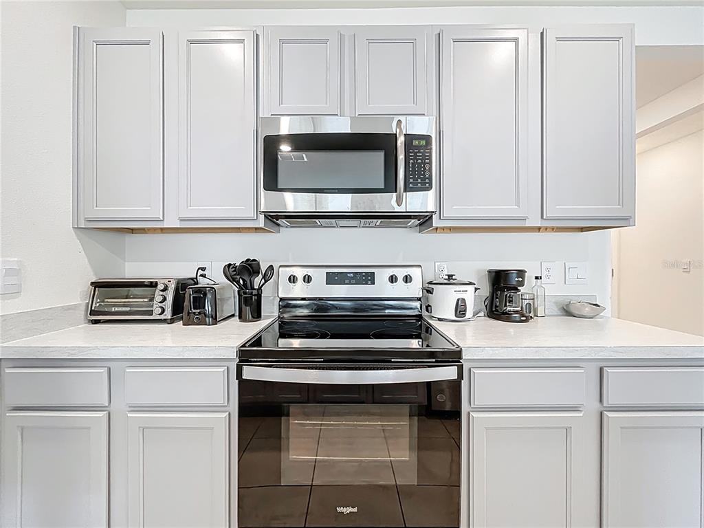 1828 Henin Circle Tavares, FL 32778 - Photo 9 of 53